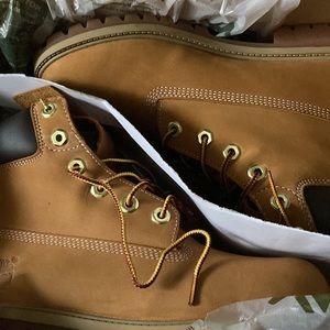 Brand new size 6.5 timberland boots